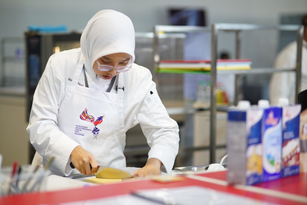 A Marriott Commis 1 associate participating in a competition.