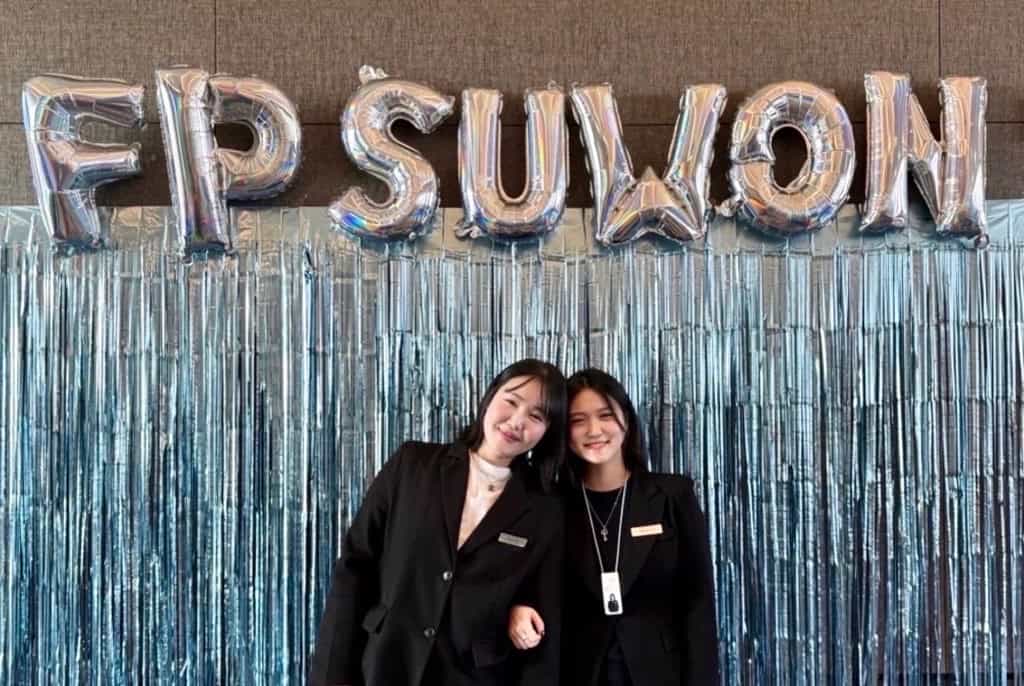 “Looking back, I truly found a place where I can be myself, and I’d love the opportunity to share that with others,” says Hannah, a Human Resources Voyager in South Korea.