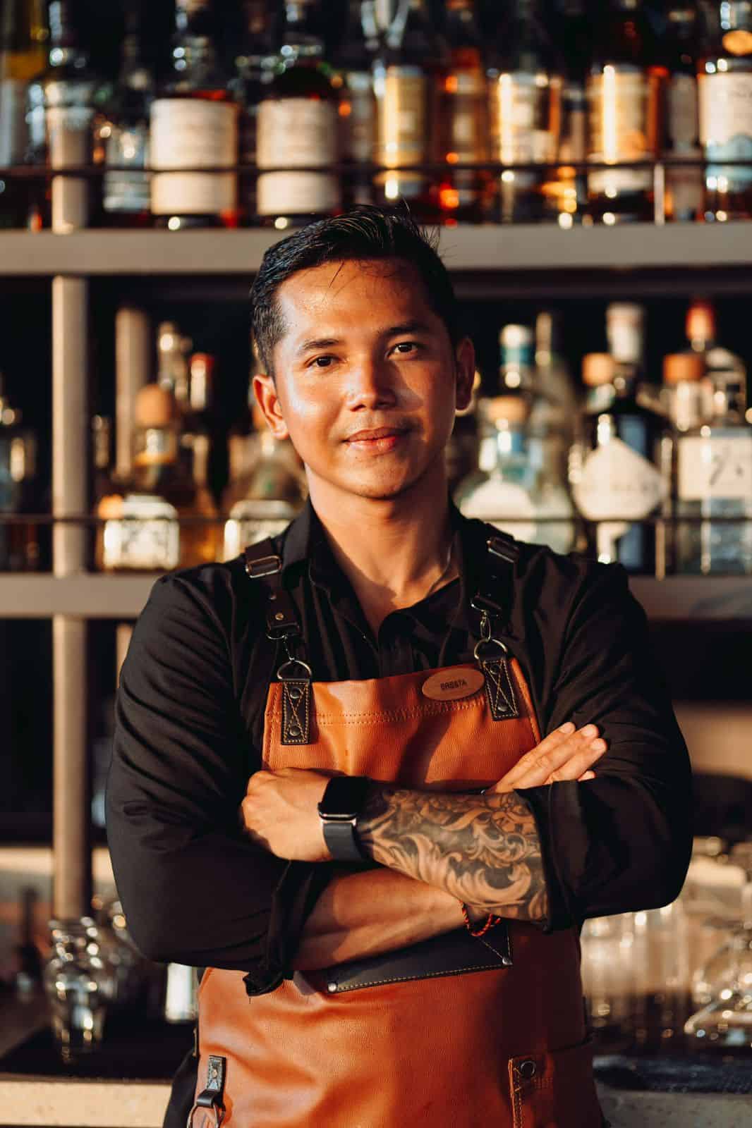 a bar supervisor and award-winning mixologist in the Maldives shares his best tips.