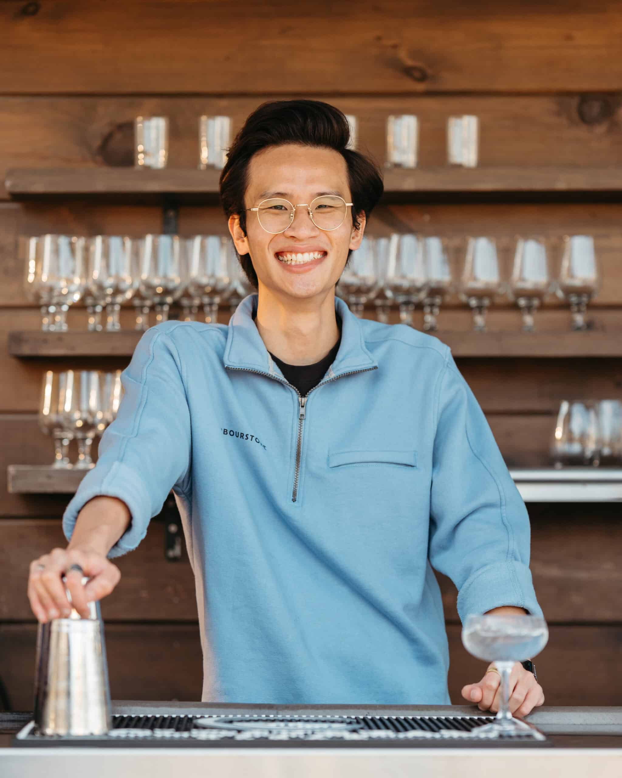 Frank Nguyen Bartender, Story Maritimes
