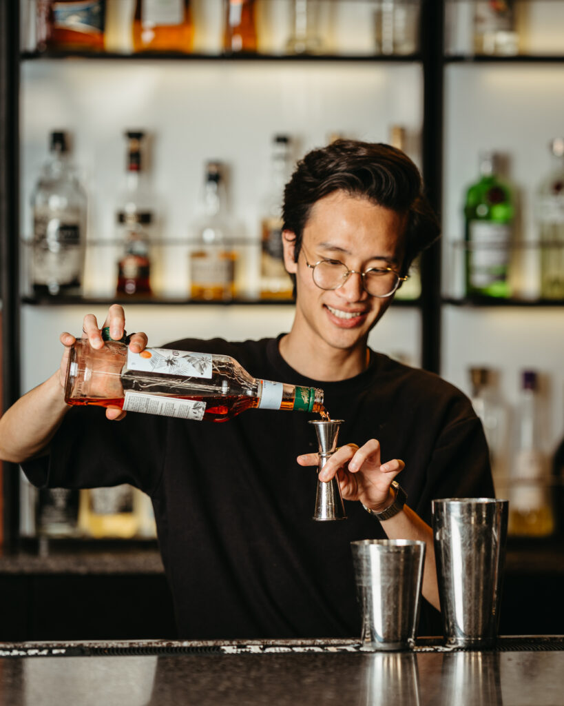 Frank Nguyen Bartender, Story Maritimes